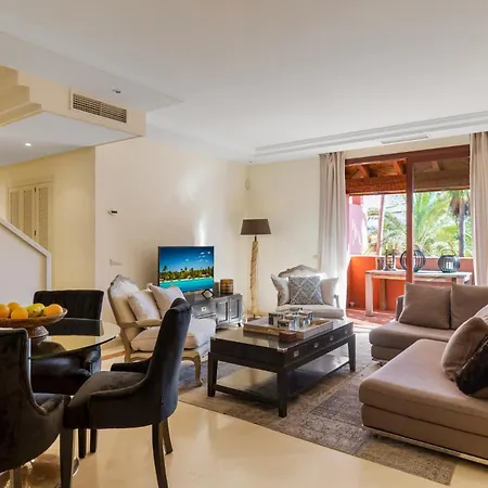 Apartment Precioso Atico En Urbanizacion Jardines De Don Carlos Marbella